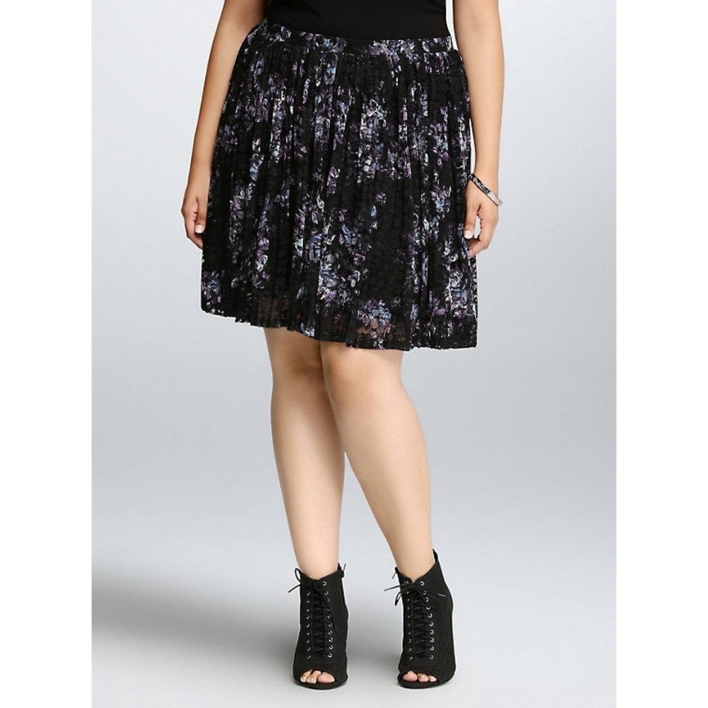 Torrid Floral Lace Pleated Skater Skirt - Picture 2 of 8